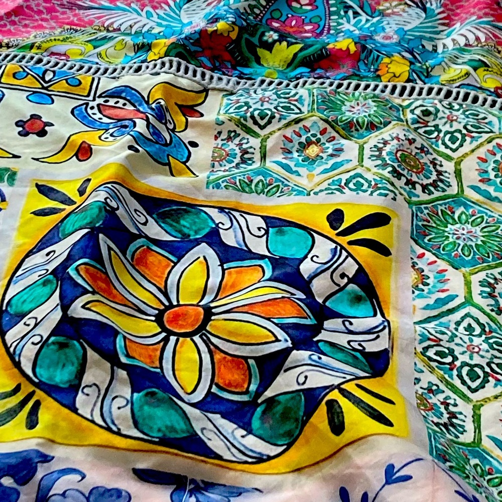 Jonny Was blouse. Size small but roomy. 💯 silk. Beautiful